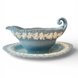 Vintage Wedgwood Etruria Barlaston Blue Queensware Gravy Boat & Underplate